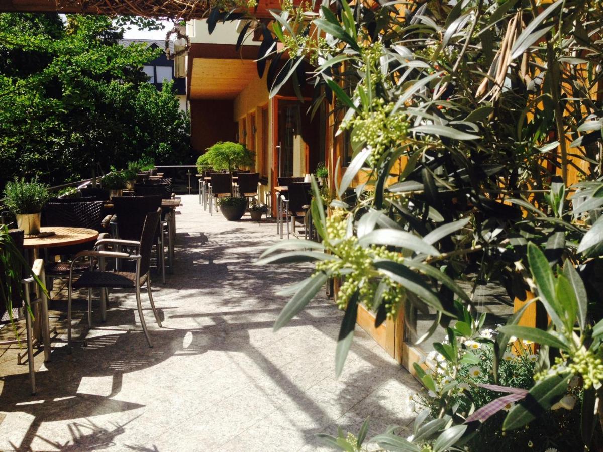Hotel Weingut Dehren إيلينز-بولتيرسدورف المظهر الخارجي الصورة